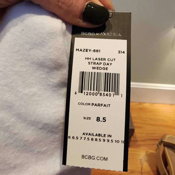 BCBG Max Azria wedges - Picture 5 of 9